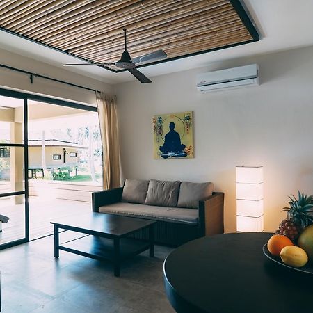 Le Motu Hotel Taling Ngam  Exterior photo