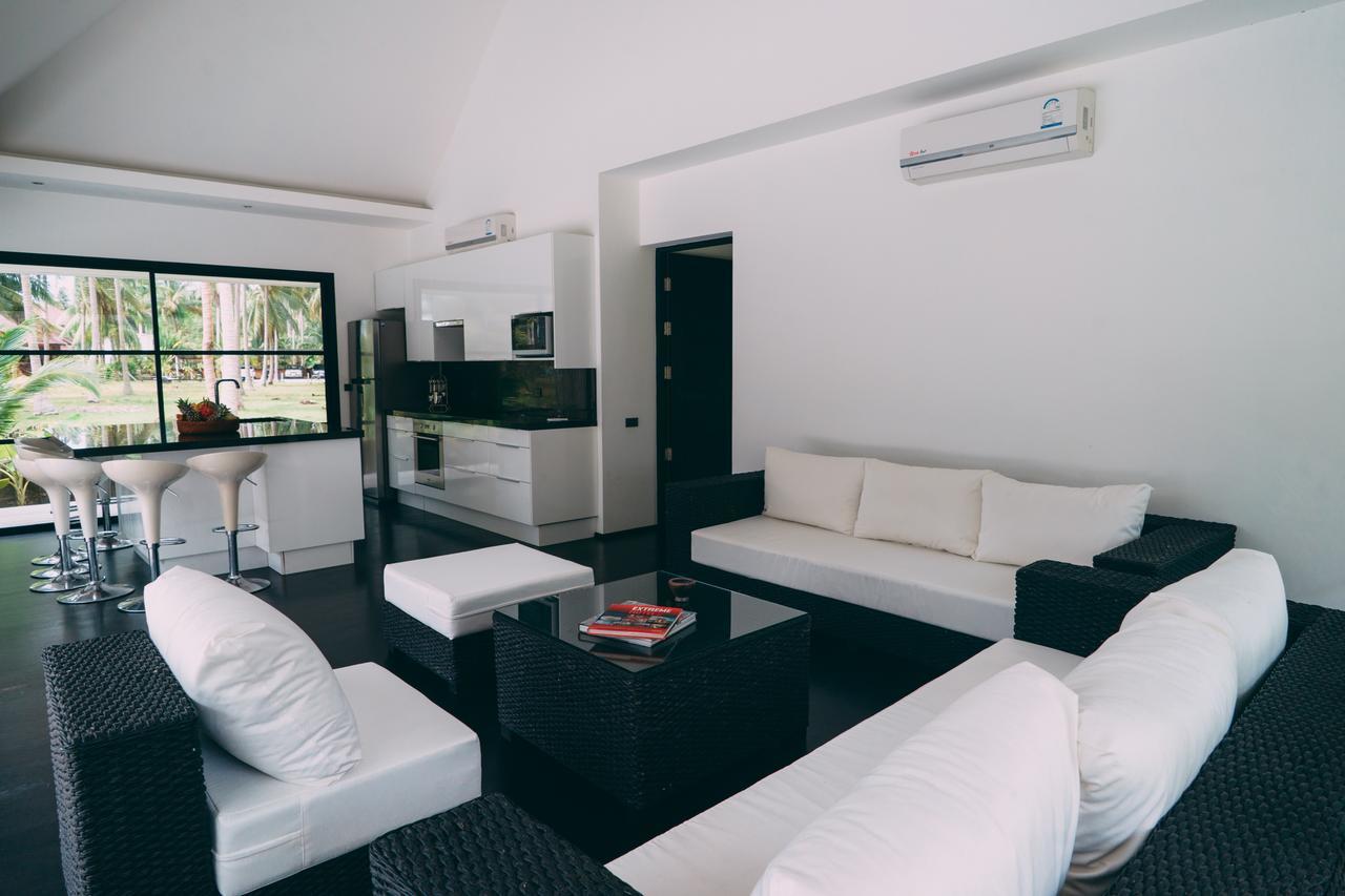 Le Motu Hotel Taling Ngam  Exterior photo
