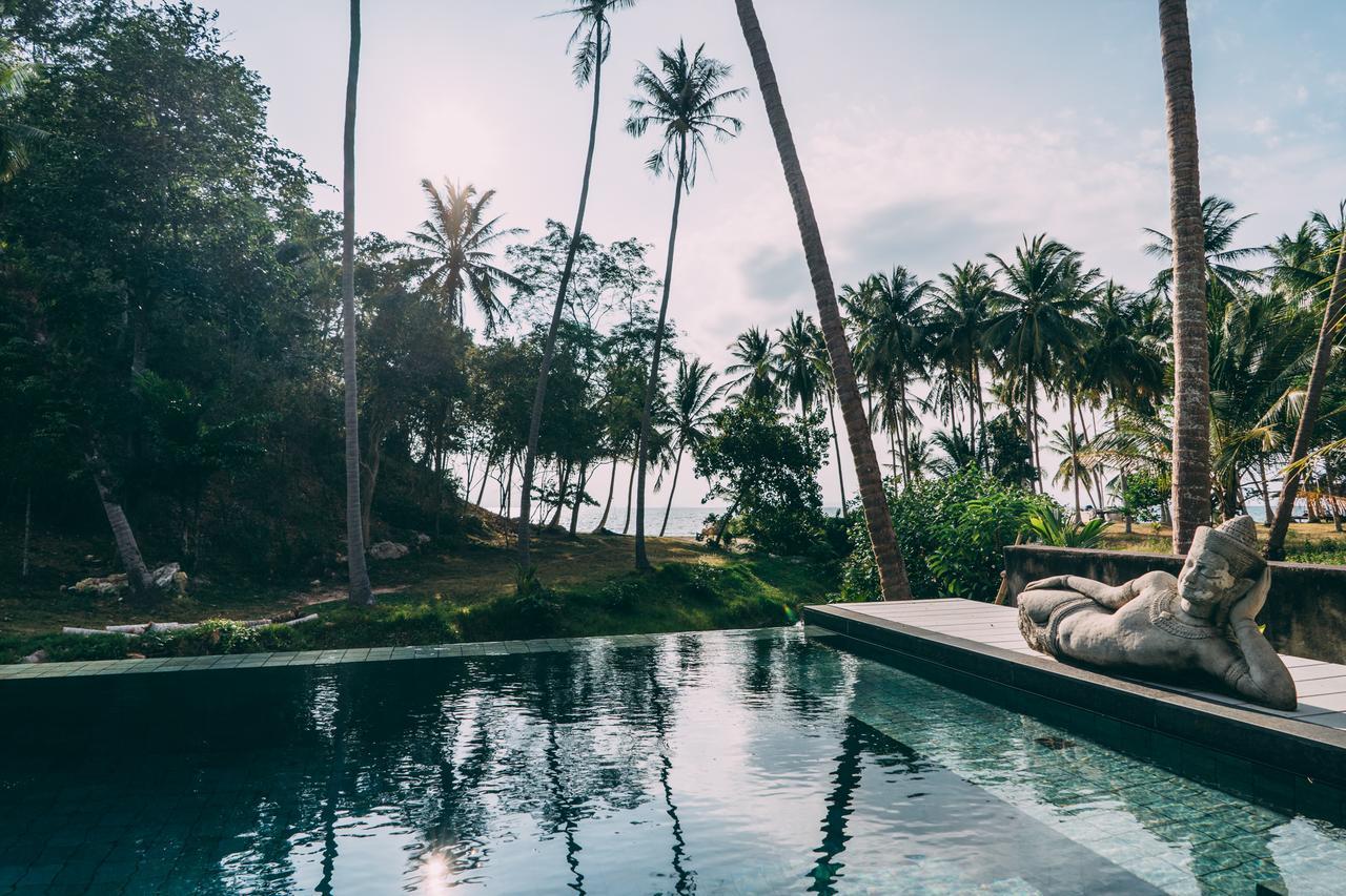 Le Motu Hotel Taling Ngam  Exterior photo